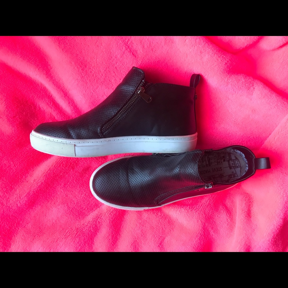 Steve Madden Black High Top Sneakers